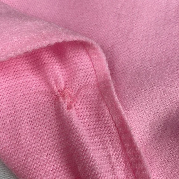Buttery soft cashmere feel scarf with fringe Barbiecore Barbie pink bubblegum - Picture 8 of 8